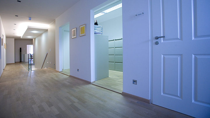 Erzählung, automatisiert, Neuberechnung, gebrieft, Sonderformat, Breitformat, Seiten-Hero, markengerecht, Bildersuche, Stockfoto-Anbieter, Auswahl, Anforderung, Gemeinsam, Bestimmung, Location, Recruiting, Personalbeschaffung, qualifiziert, Mitarbeiter, finden, gewinnen, Personalbedarf, Darsteller, Fotomodell, Shooting, Qualitätskontrolle, Nachbearbeitung, sorgenfrei, Architektur, Print, Digital, Webapplikation, Digitalagentur, Welt, Eventfotografie, Szene, Einzelunternehmer, Großbetrieb, Marketingaktivität, generieren, Umsatz, steigern, Dreh, Flugdrohne, realisieren, Imagetrailer, Blog, Ausdrucksstark, Ästhetik, Lehre, Schönheit, Gesetzmäßigkeit, Harmonie, Natur, Kunst, Wissenschaft, Sinn, Eigenschaft, Einfluss, Schönheitsgesichtspunkt, bewerten, Werbung, Emotion, Teil, Branding, Full-Service-Agentur, Highend, kreativ, Videokonzept, Vertrauen, Stärke, Arbeit, individuell, Zitat, Wahrheit, exzellent, Bestandteil, Emotionalisierung, Marketing, niederschwellig, schnell, Vollprofi, Marketingstrategi, Produktfotografie